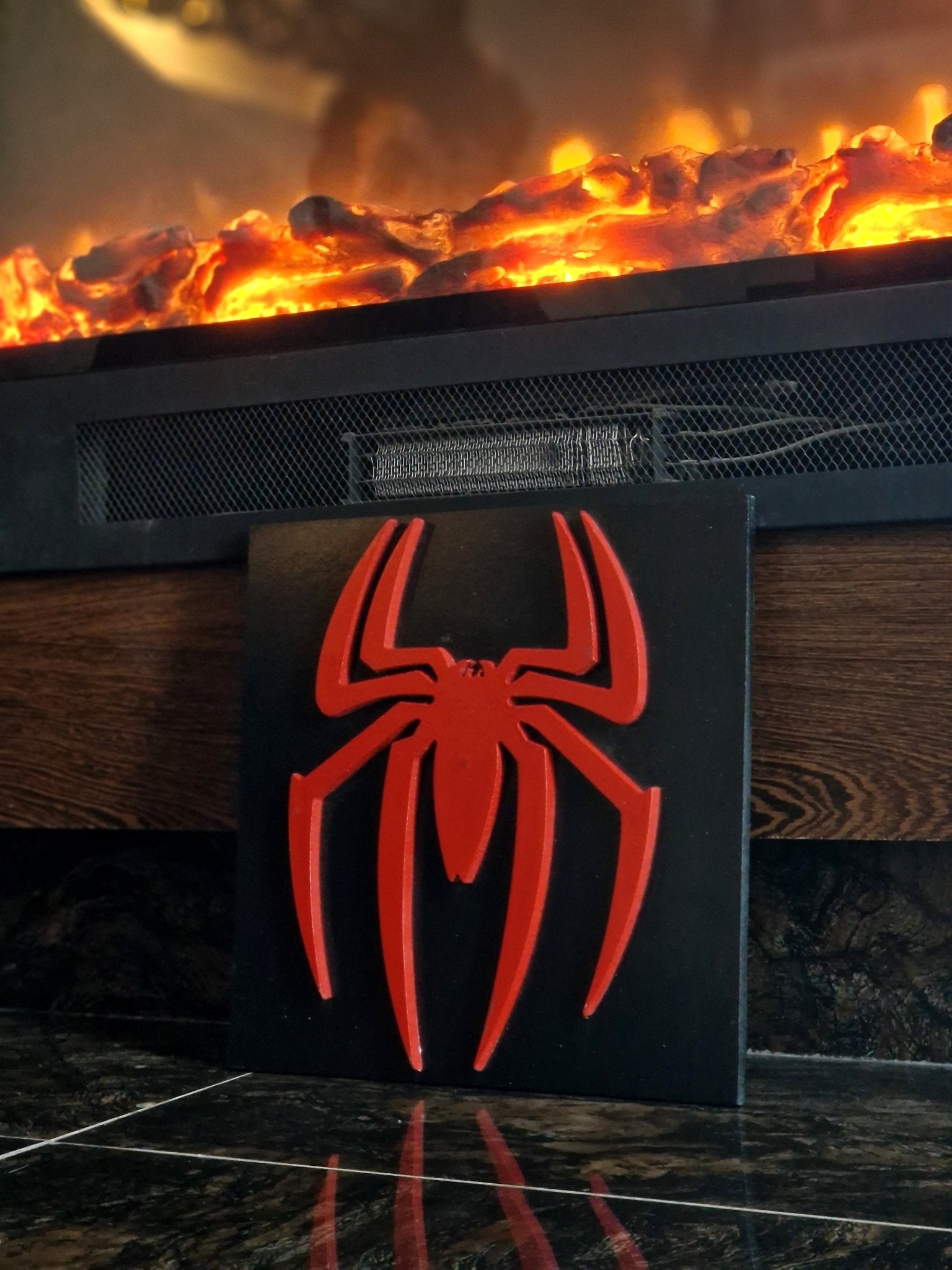 SPIDER - MAN 3D FRAME IN WOODEN ART (30% OFF) - MINDSTONE